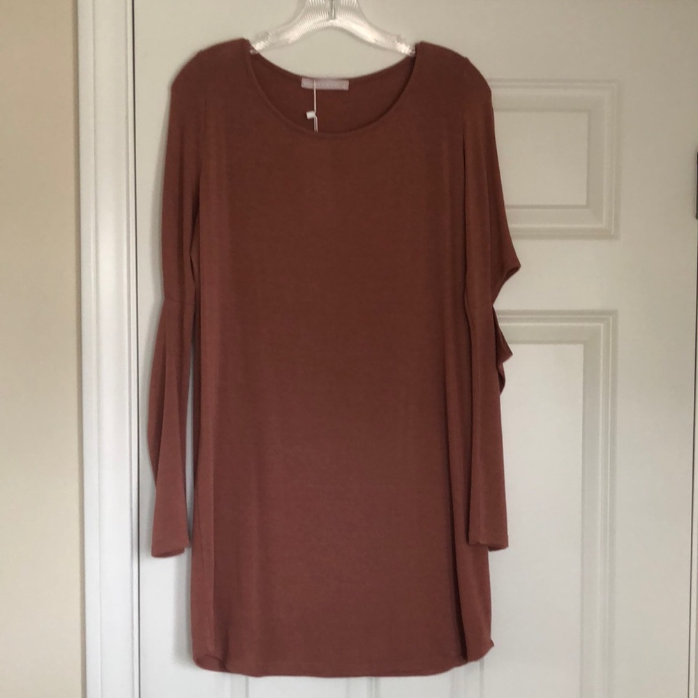 Mickey & Jenny Cold “Elbow” Sweater Dress NWT Sz M